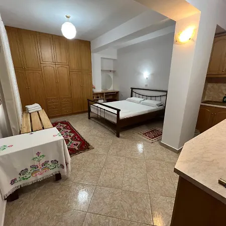Apartment Anais Sarande
