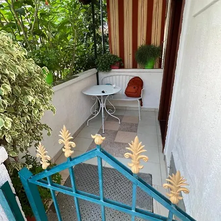 Anais Apartment Sarande